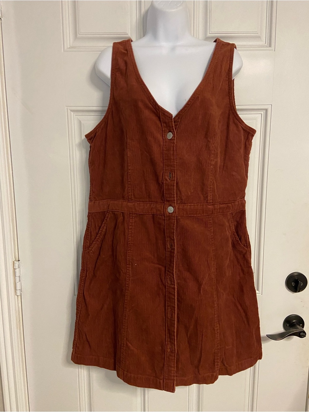 T43- LEVI’S Rust-Terracotta Ribbed Corduroy Sleeveless Dress